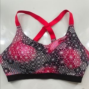 Victoria Secret Sports bra (36D)
